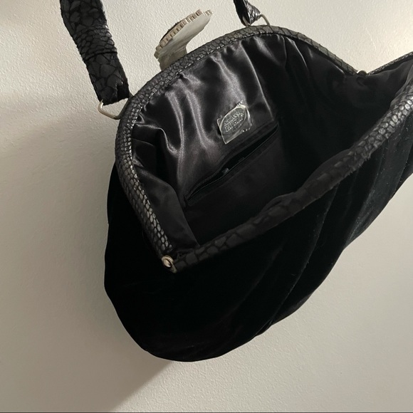 Adrianna papell black velvet handbag with snakeskin trim - Picture 6 of 11